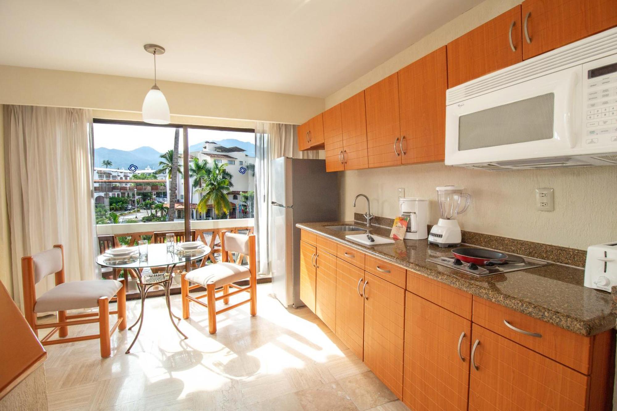 Plaza Pelicanos Grand Beach Resort All Inclusive Puerto Vallarta Extérieur photo