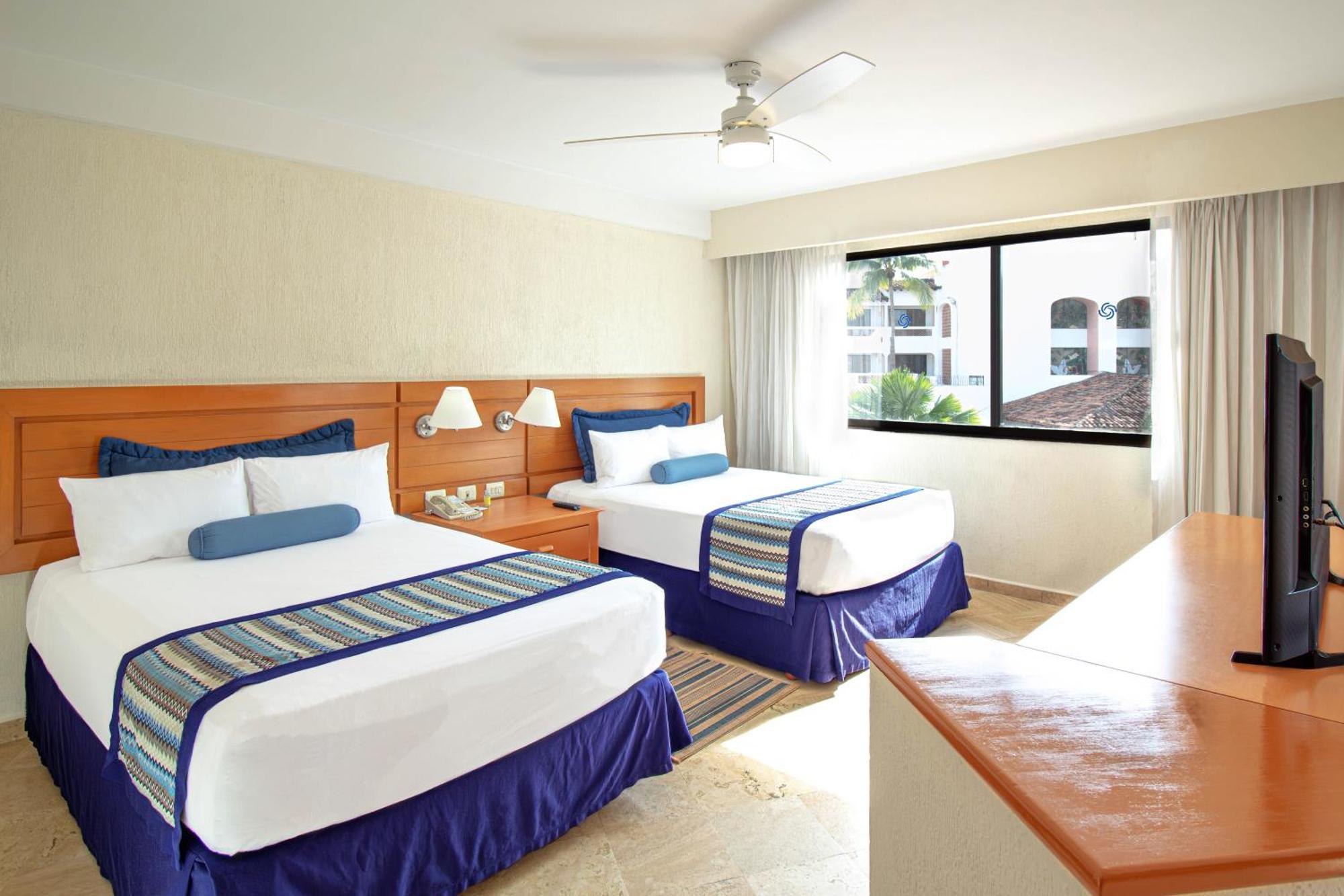 Plaza Pelicanos Grand Beach Resort All Inclusive Puerto Vallarta Extérieur photo